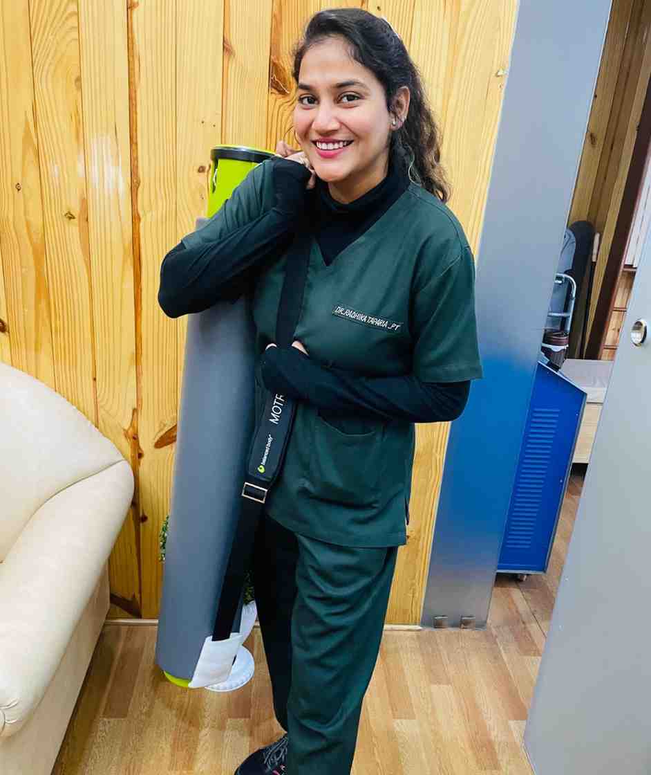 DR RADHIKA